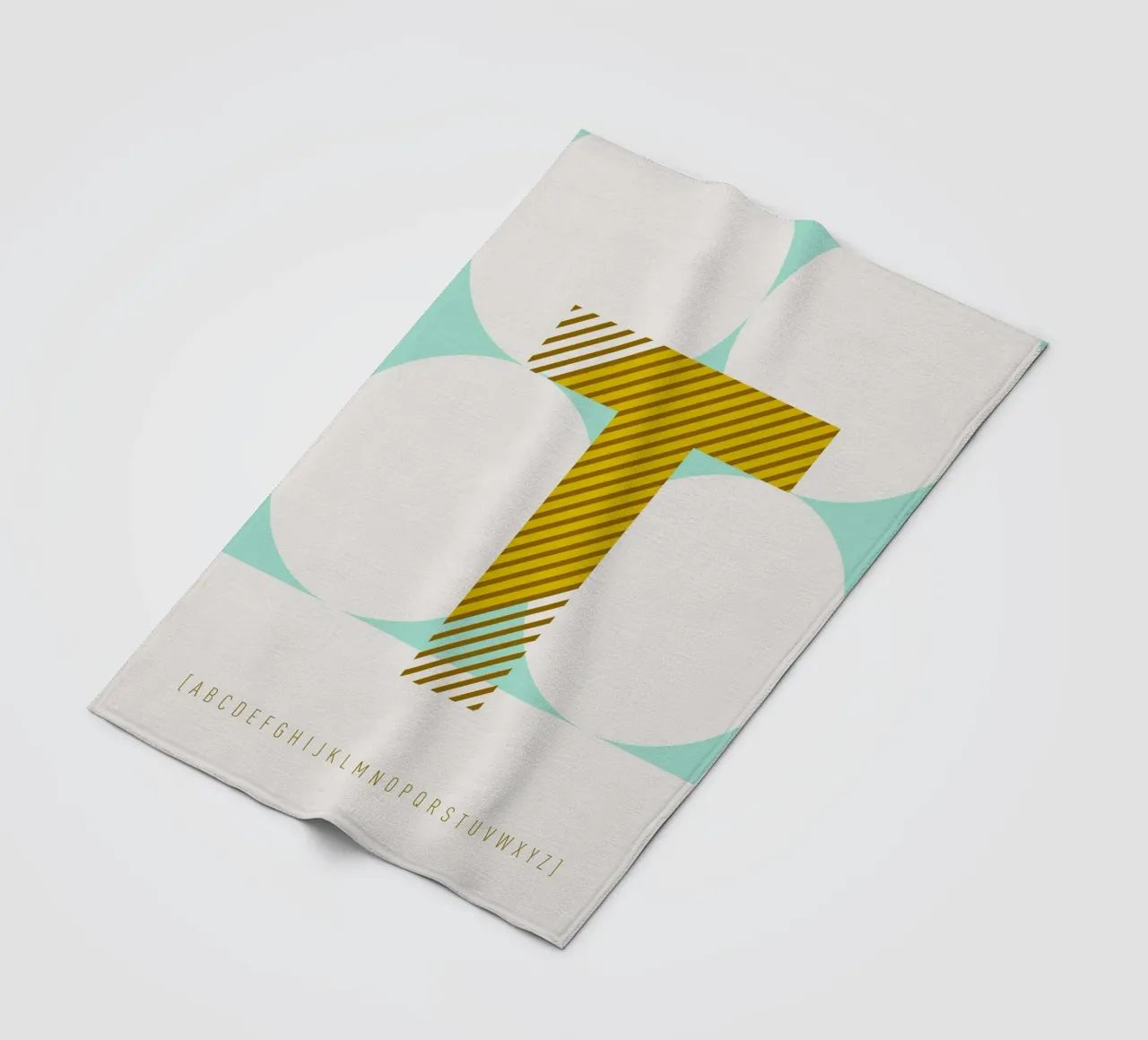 T Typeface Alphabet coperta in pile da lazydaypaper