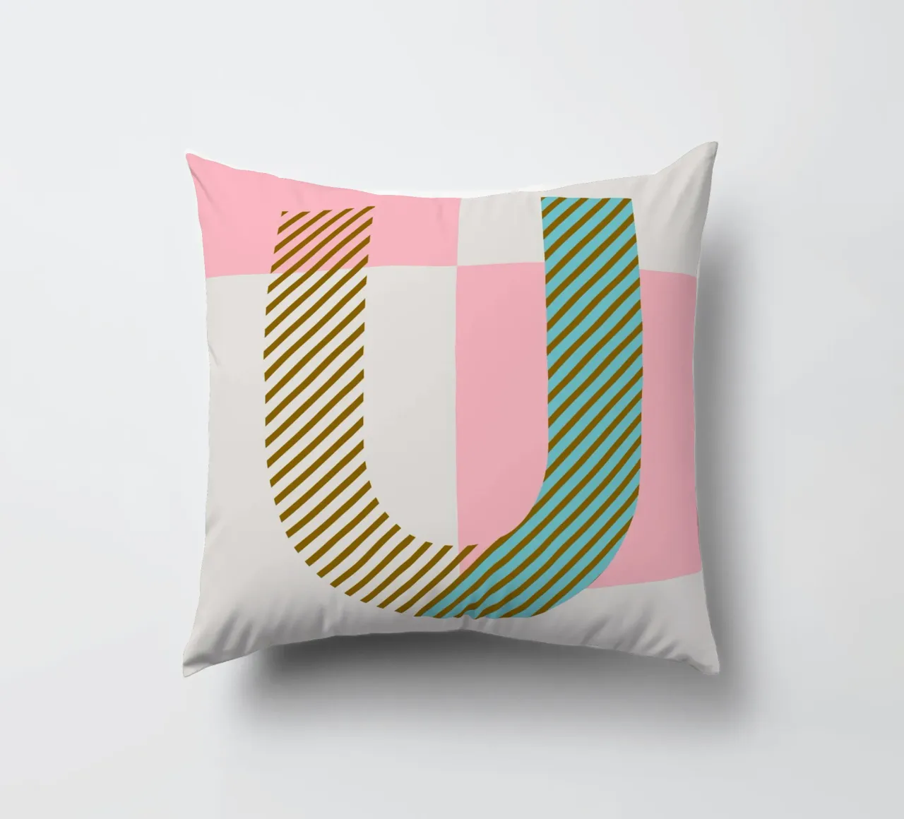 U Typeface Alphabet cuscino da lazydaypaper
