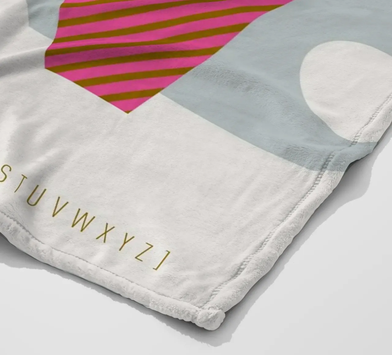 W Typeface Alphabet coperta in pile da lazydaypaper