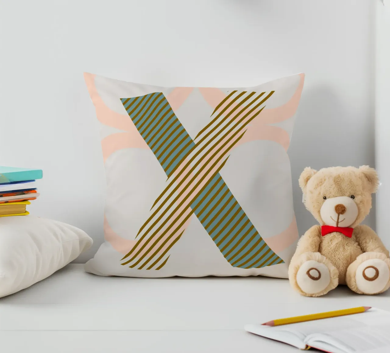 X Typeface Alphabet cuscino da lazydaypaper