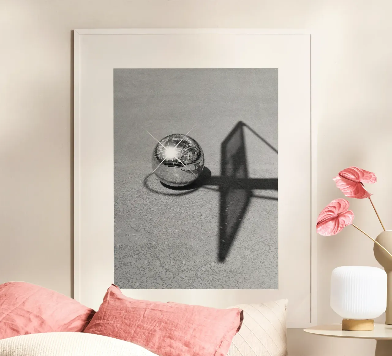 Dunkin' Disco poster con telaio in alluminio da Dagmar Pels
