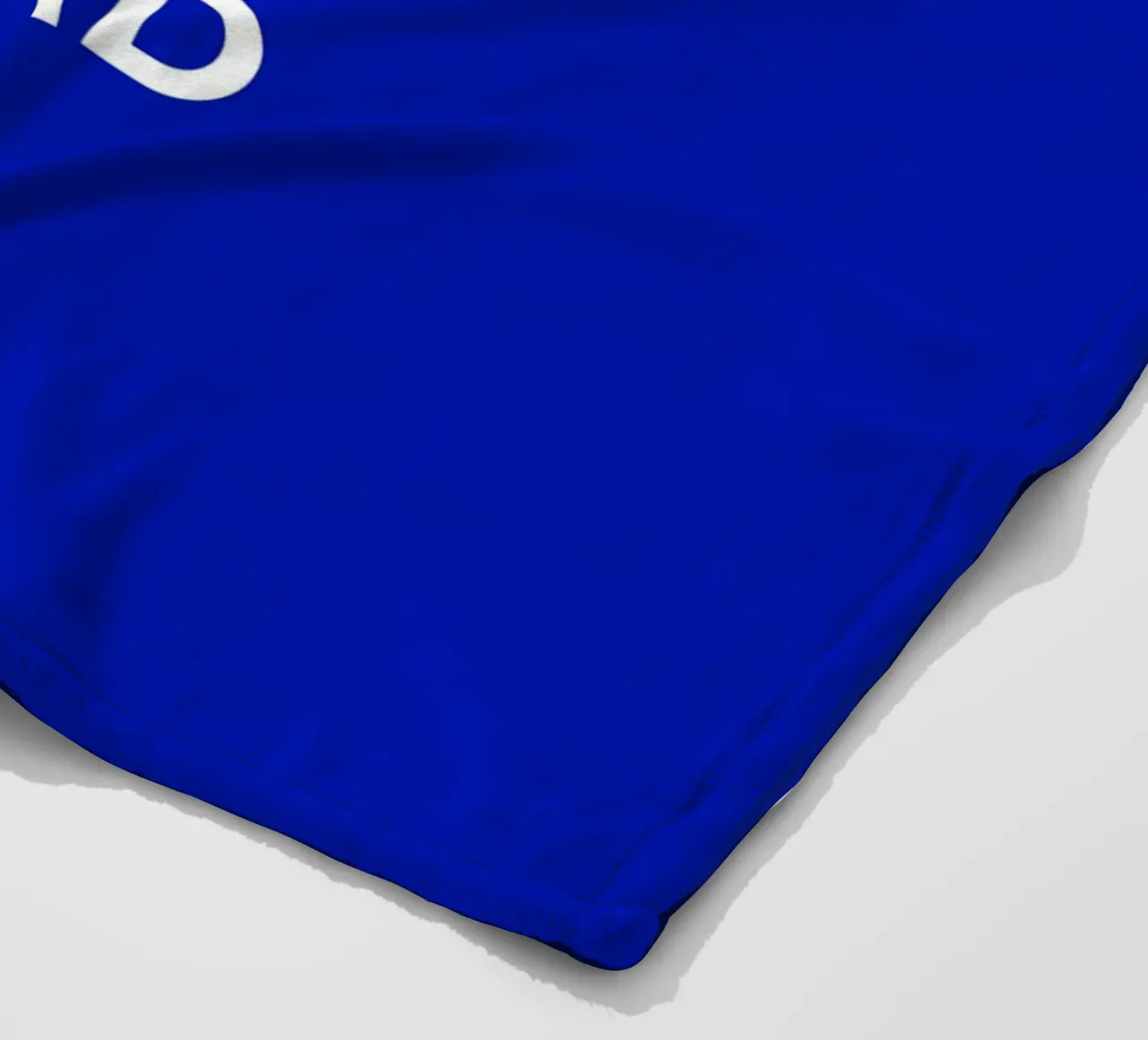 Keep Calm and Read On - Blue Background coperta in pile da FABOArt