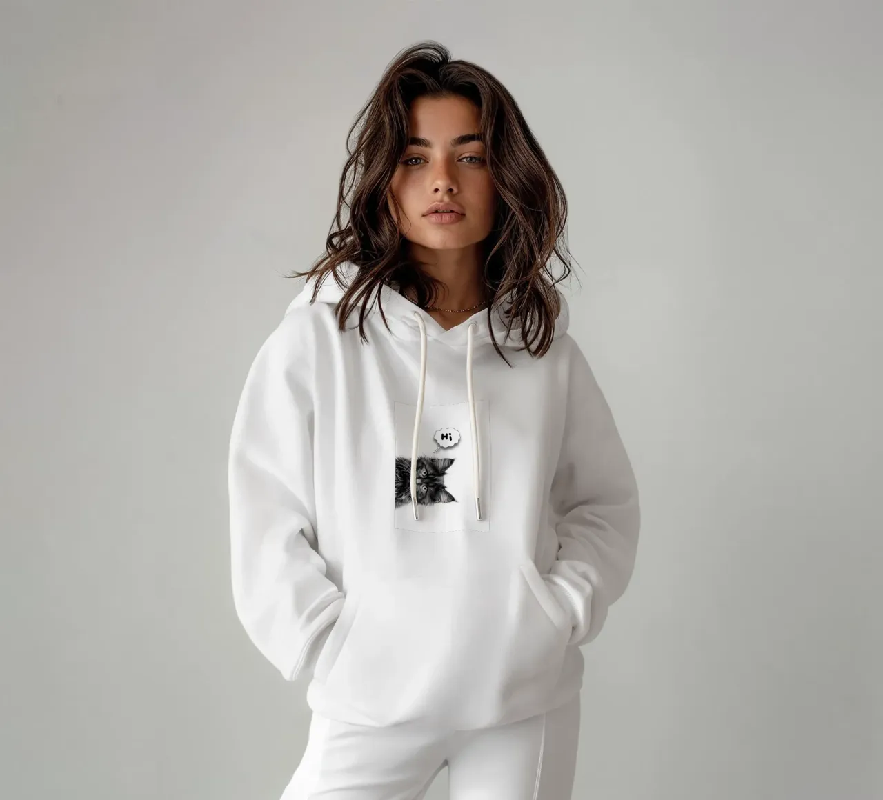 Un simpatico gattino dice "ciao" felpa con cappuccio da Carinaprint