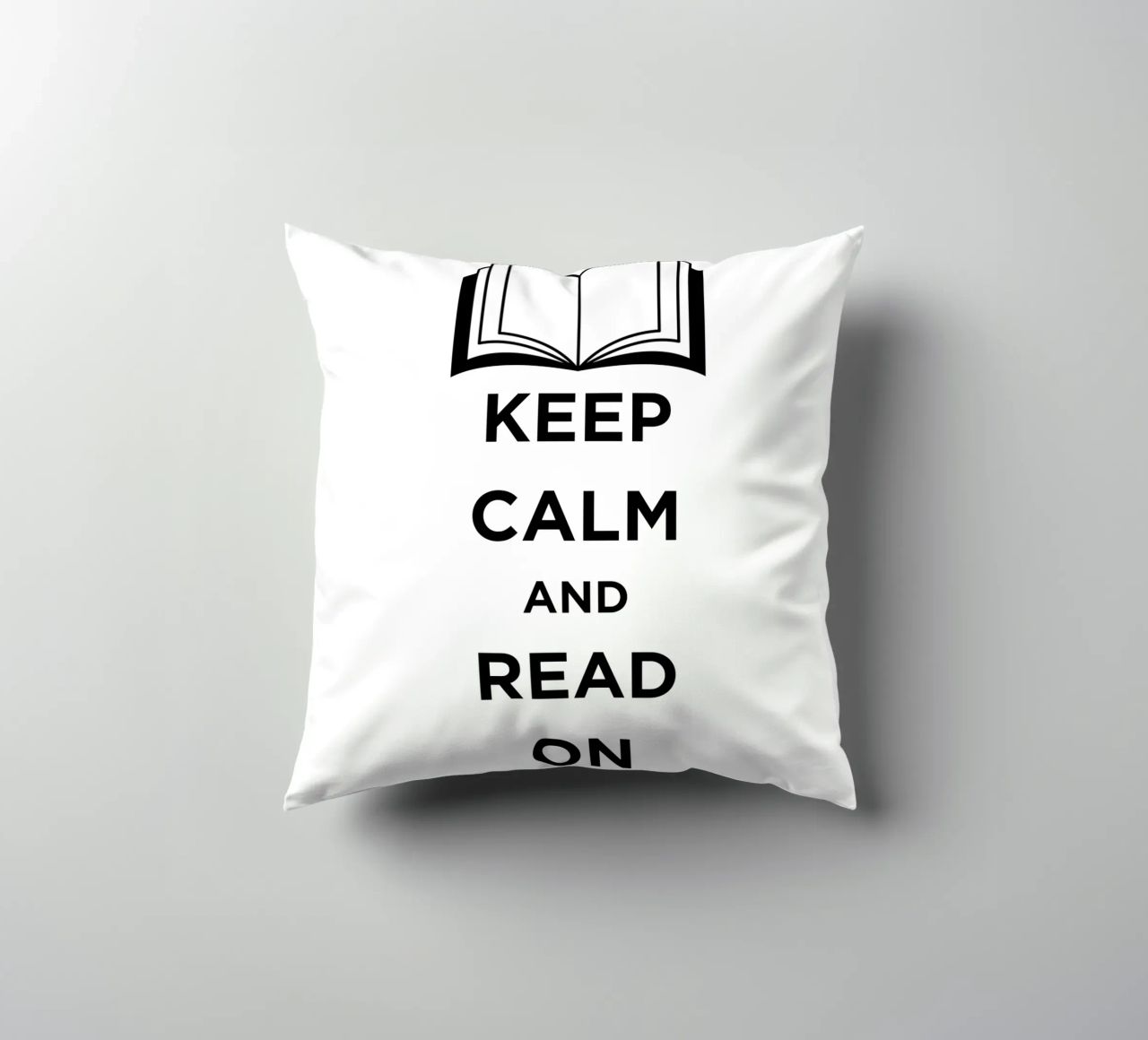 KEEP CALM AND READ ON cuscino da FABOArt