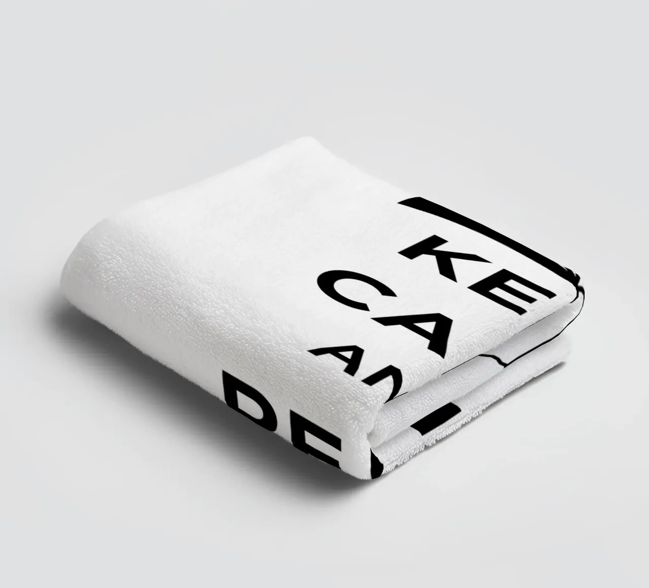 KEEP CALM AND READ ON Handtuch von FABOArt