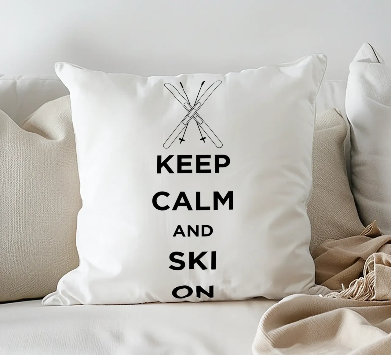KEEP CALM AND SKI ON cuscino da FABOArt