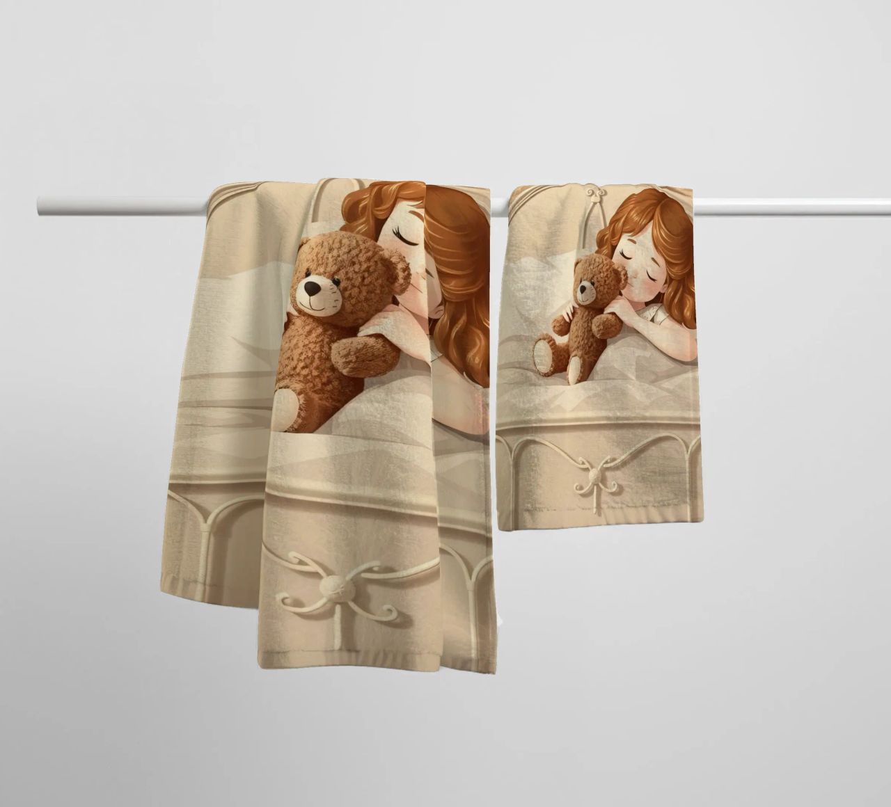Une jeune fille dort paisiblement dans sa chambre douillette en faisant des câlins. serviette de bain de DesignDoodle