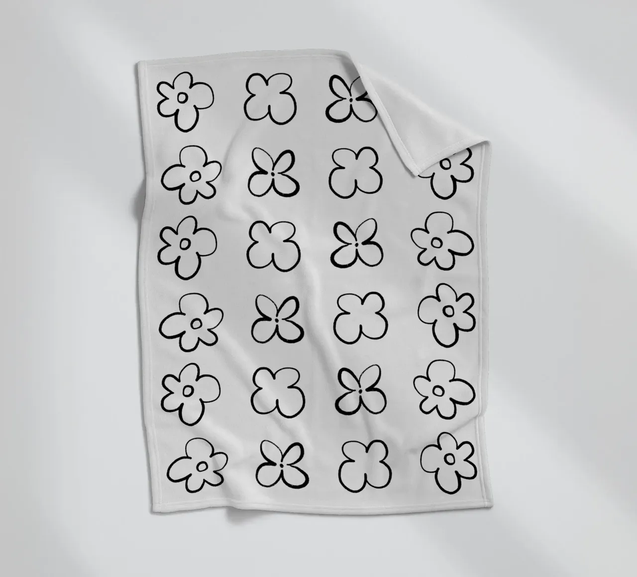 Delicate Line No 32 coperta in pile da treechild